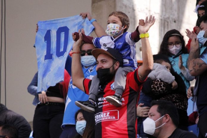 EL RETORNO DE LOS HINCHAS AL ESTADIO