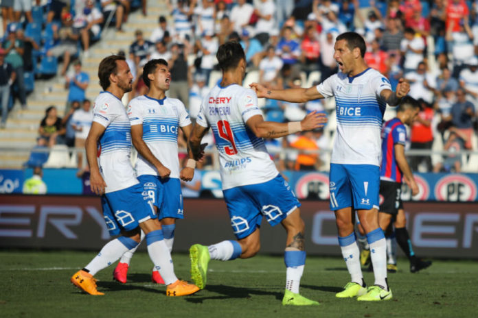 La formación de la UC para enfrentar a Everton