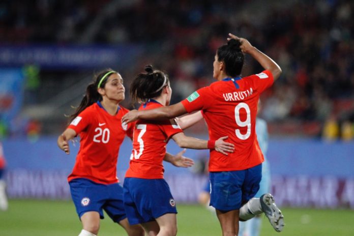 María José Urrutia pide que se llenen los estadios en los próximos partidos de La Roja femenina