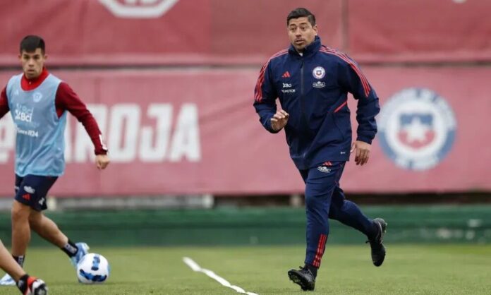 La formación que prepara Córdova para el partido ante Ecuador